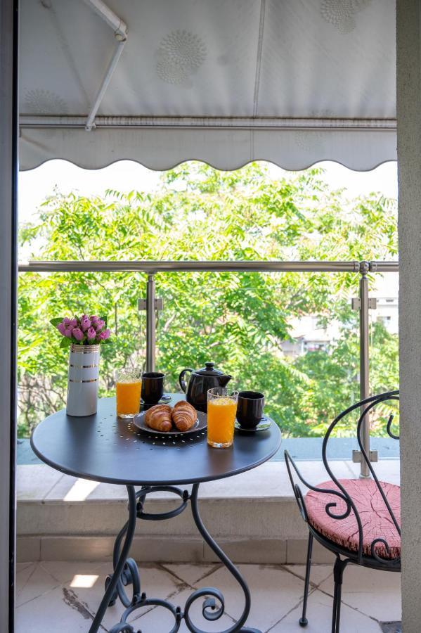 Sunny Studio With A View In Top Center Sofia Bagian luar foto