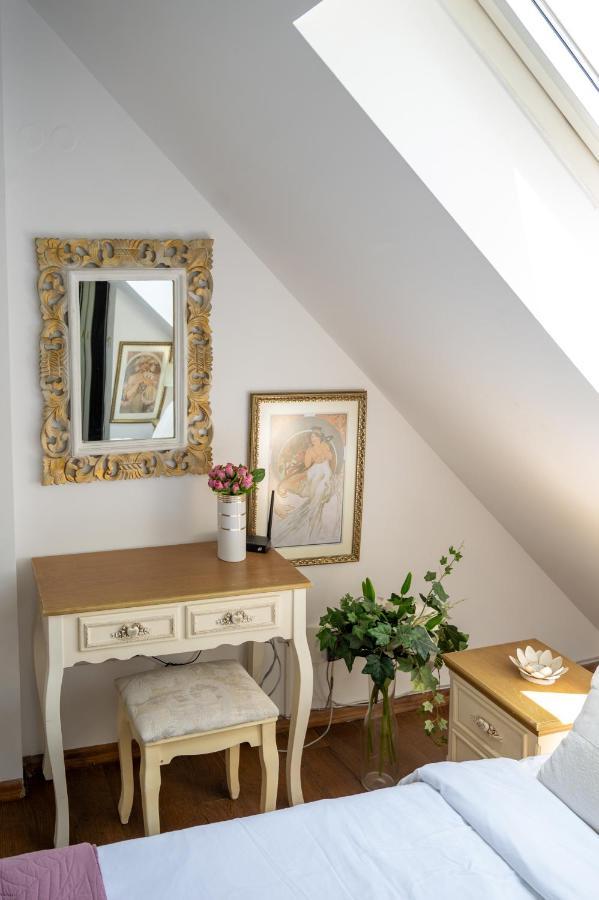 Sunny Studio With A View In Top Center Sofia Bagian luar foto