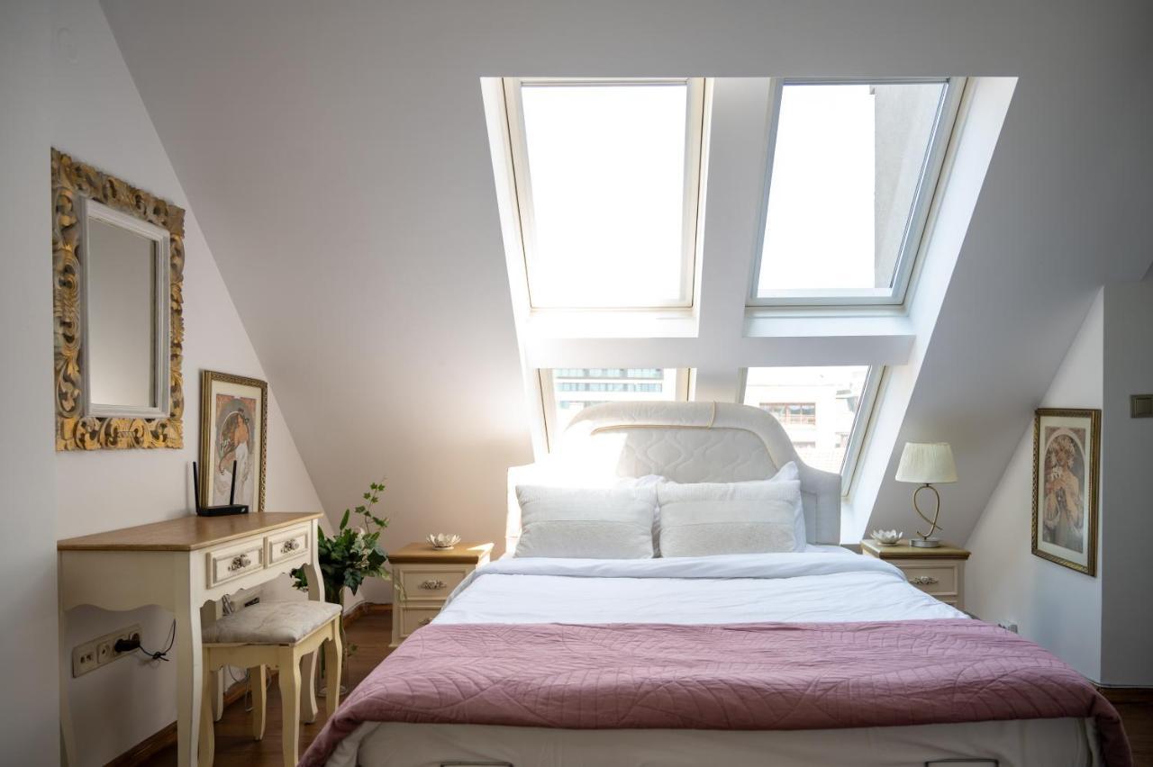 Sunny Studio With A View In Top Center Sofia Bagian luar foto