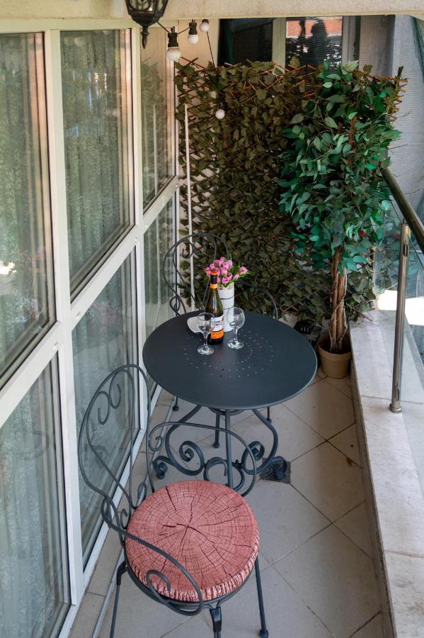 Sunny Studio With A View In Top Center Sofia Bagian luar foto